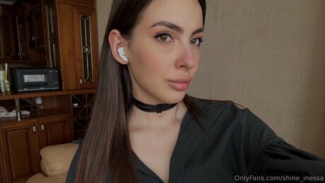 Shine Inessa star du porno exclusive collection