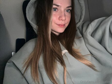 Vallmi star du porno chaude des photos