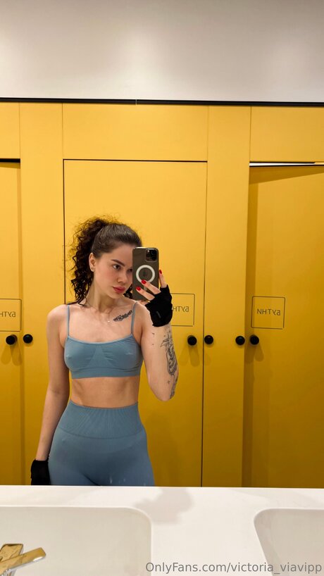 Victoria Viavipp art modèle img