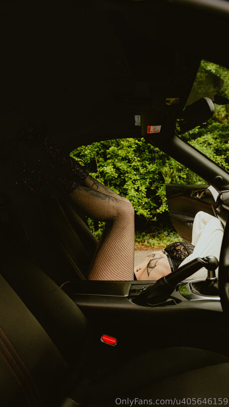 U405646159 actrice de grande qualité photos