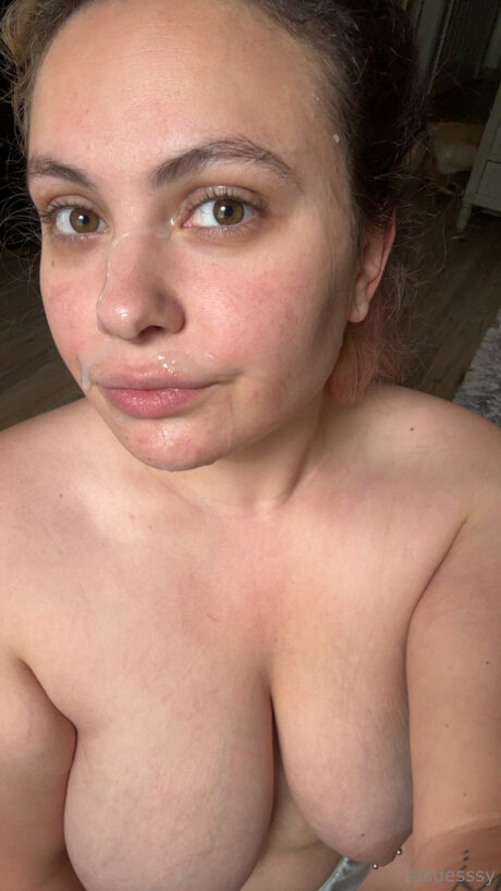 Bbdesssy star du porno de haute qualité des photos