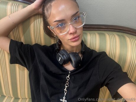 Violet Dreams69 star érotique photos