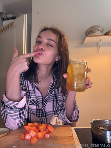 Violet Dreams69 actrice de grande qualité img