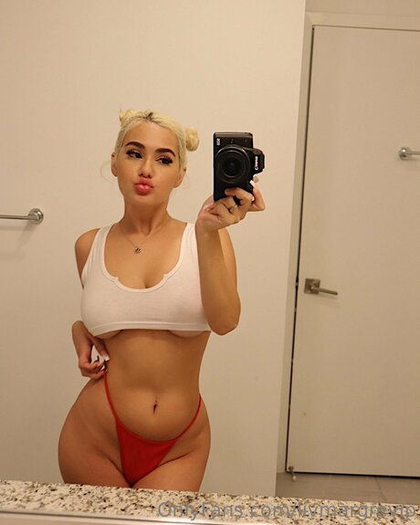 Oliviasnoww69 modèle de haute qualité des photos