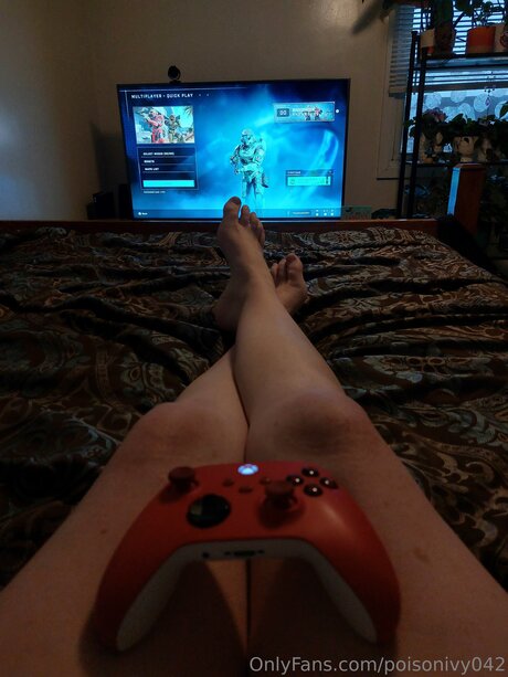 Poisonivy042 jolie étoile archive