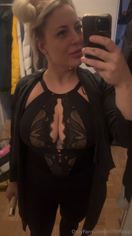 lingerie blanche onlyfans chaud gratuit image