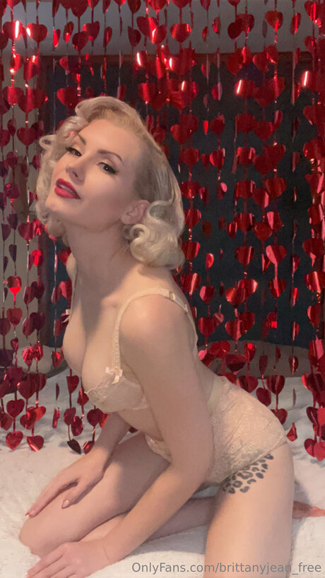 Brittanyjean Free star du porno adulte image