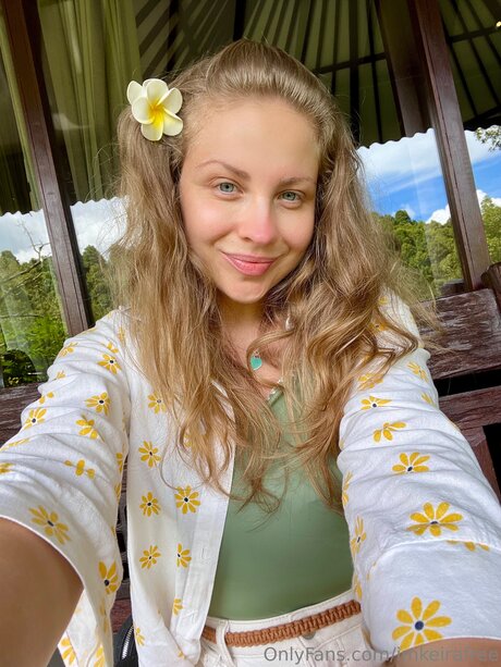 Imkeira Tv star du porno chaud photos