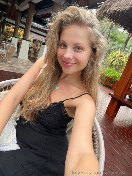 Imkeira Tv jolie star du porno image