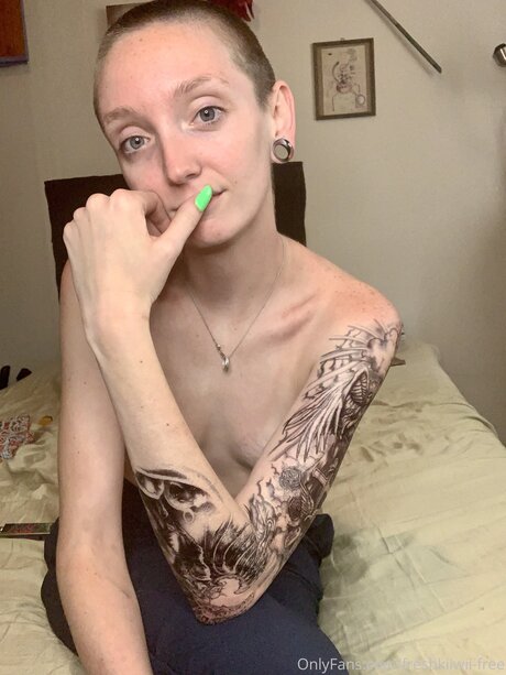 Freshkiiwii Free modèle galeries