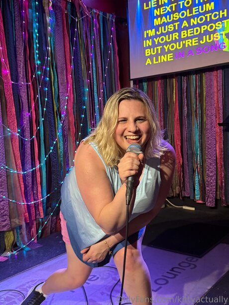 Kittyactually sexe star du porno photos