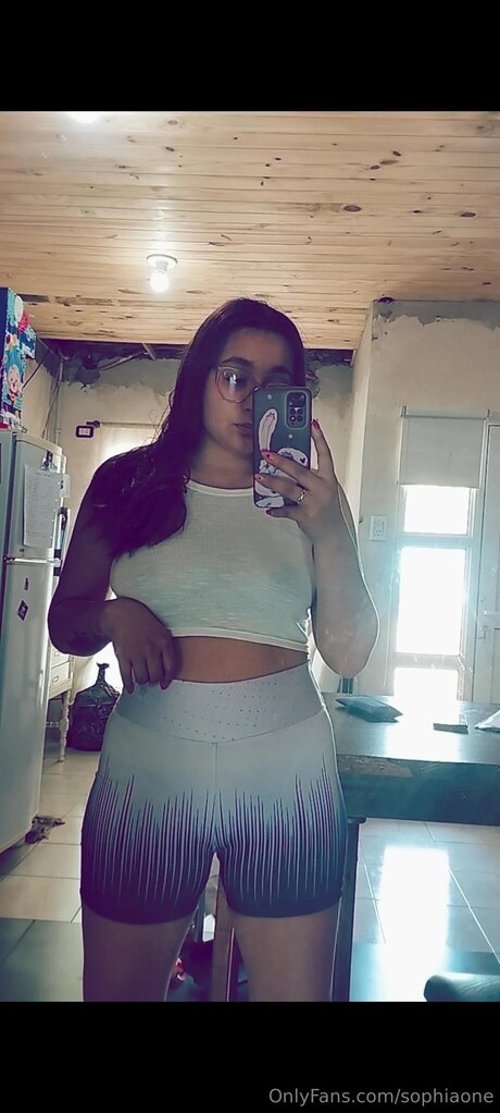 Sophiaone actrice artistique collection