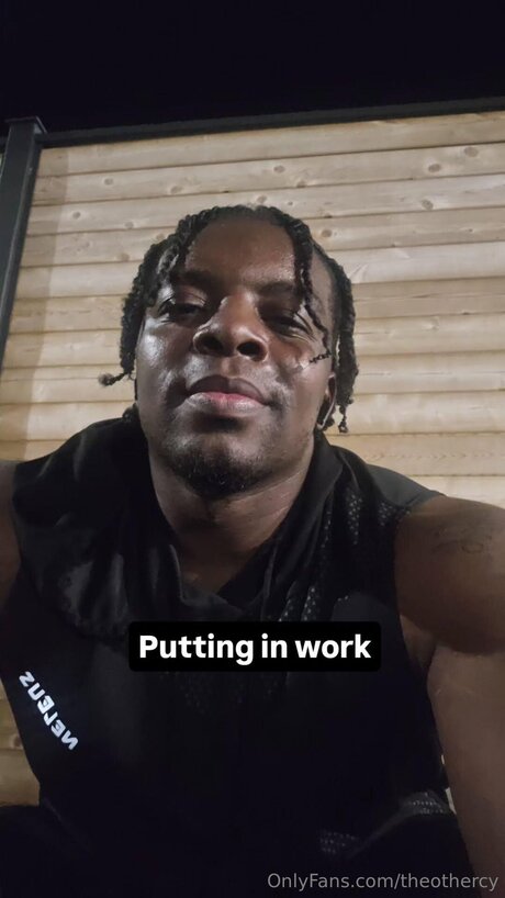 Theothercy nus de stars du porno img