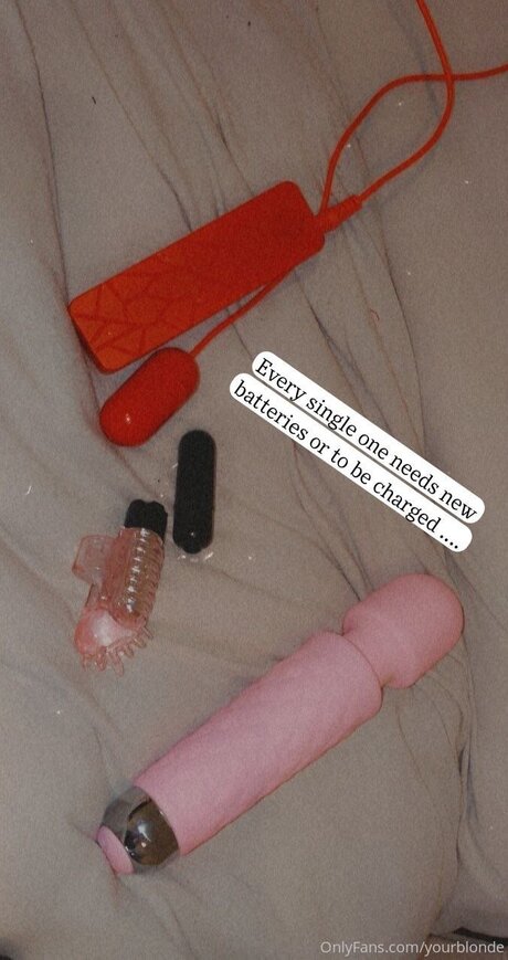 Yourblonde joli modèle images