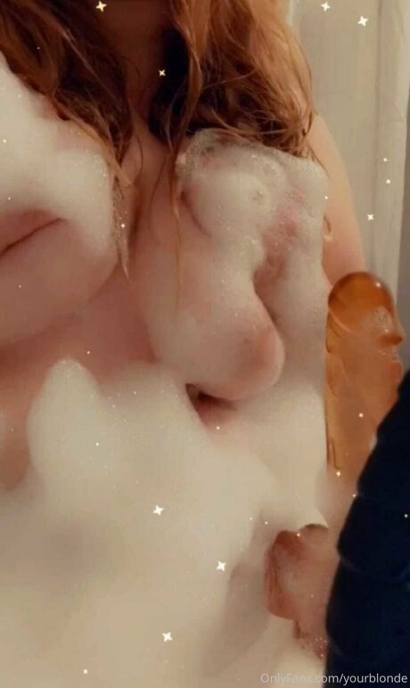 Yourblonde top star photos