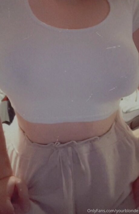 rousse au gros cul onlyfans xxx nus img