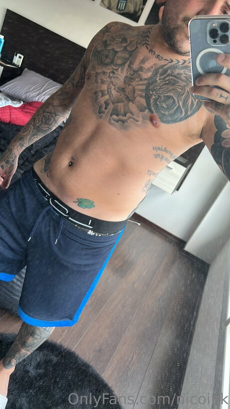 épouse infidèle onlyfans adulte chaud image