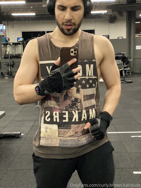 Curly Brown Hairdude belle étoile img