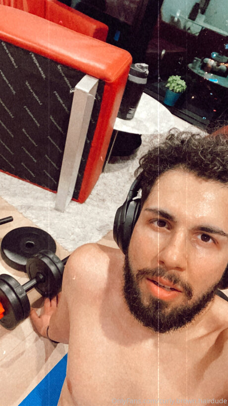 milf aux cheveux noirs onlyfans nu libre collection