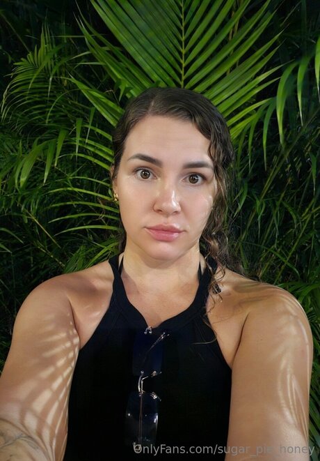 Sugar Pie Honey star du porno exclusive photos