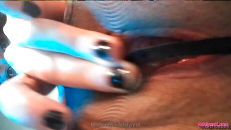 Bi6da66yadalynnx modèle artistique des photos