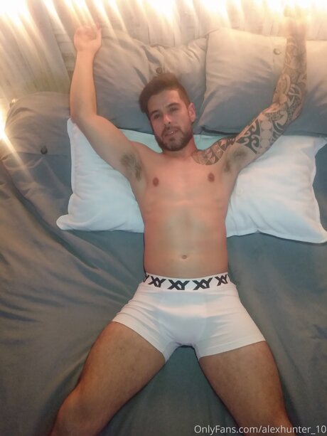 Alexhunter 10 beau modèle archive