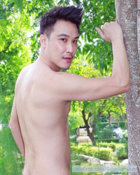 Guybluemoon star du porno exclusive image