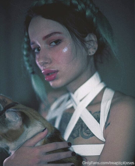 pom-pom girl asiatique onlyfans sympa gratuit galerie