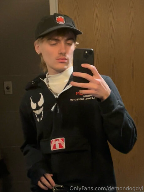 Demondogdyl actrice de sexe archive