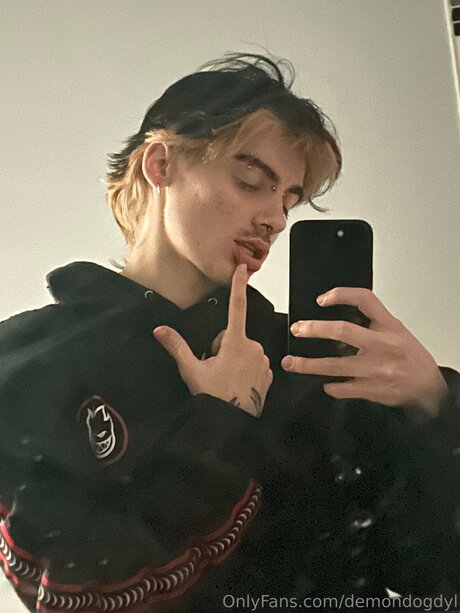 Demondogdyl xxx star du porno des photos