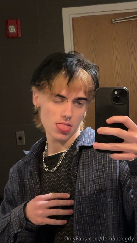 Demondogdyl star du porno nue galerie