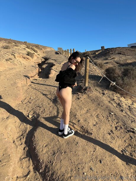 adorer onlyfans haut por img