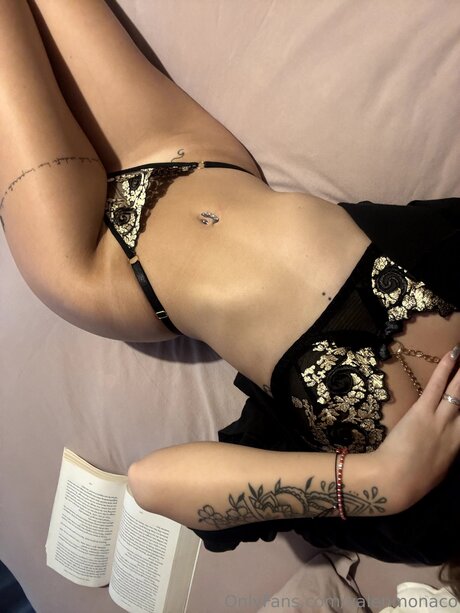 Valenmonaco actrice de grande qualité des photos