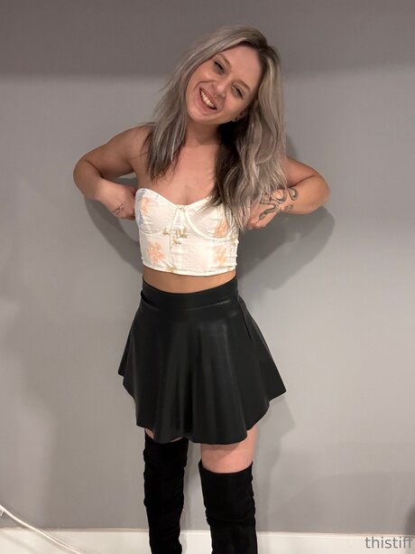 Peachkissie modèles nus photo