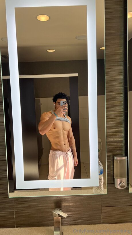 Tyzonking étoile sexy galerie