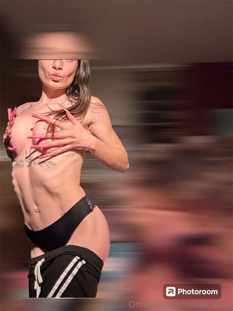 Maepurple Off actrice de nus photo