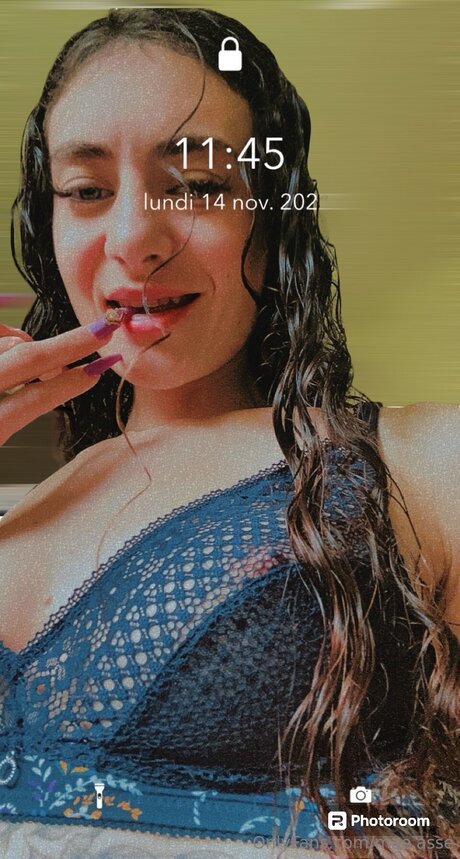 Maepurple Off modèle artistique img