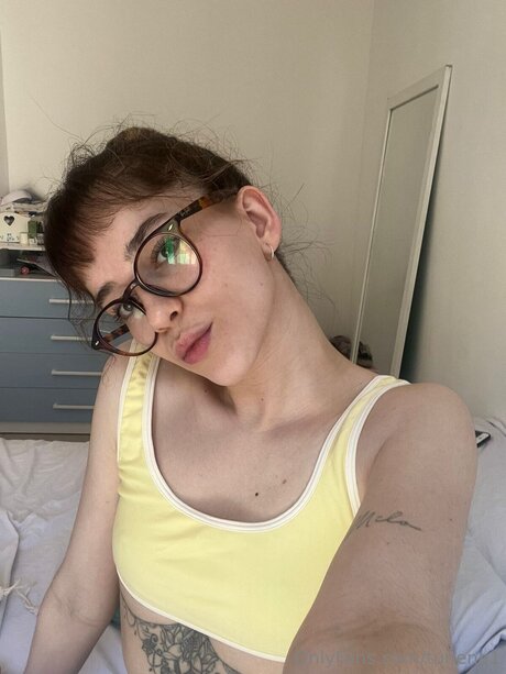 Tunena1 modèle magnifique galeries