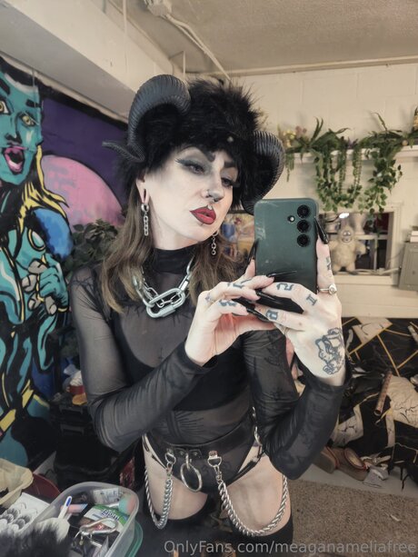 Meaganameliafree haut modèle galeries