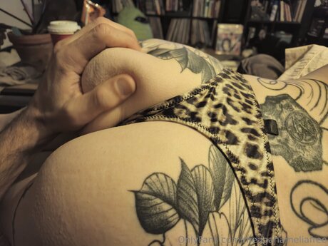 Meaganameliafree star du porno parfaite archive