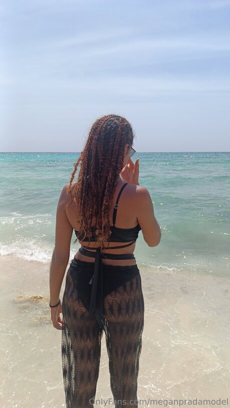 Meganpradamodel star érotique galerie