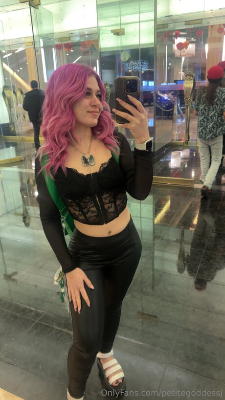 Petitegoddessj star du porno xxx galerie