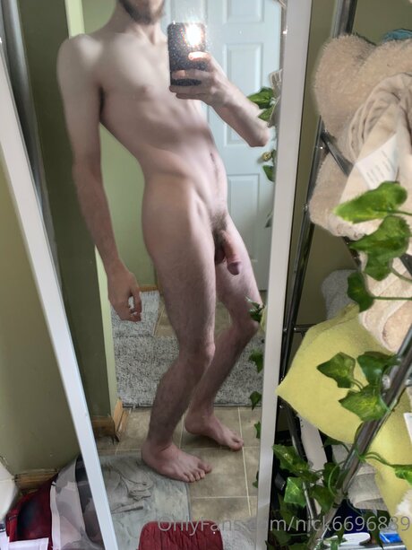 Nick6696889 modèle porno photos