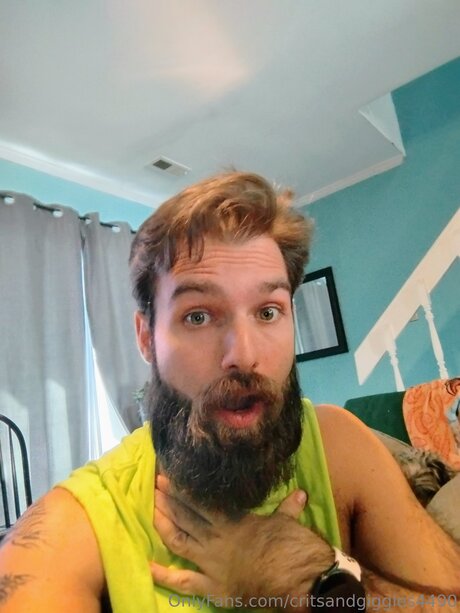 Critsandgiggles4490 star du porno nue archive