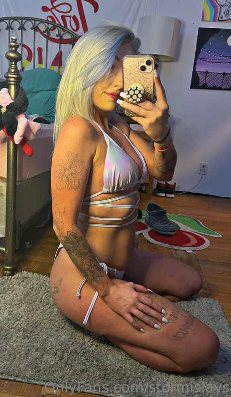 bbw gothique uniquementfans haut gratuit images