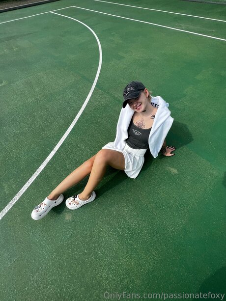 Passionatefoxy modèle artistique galerie