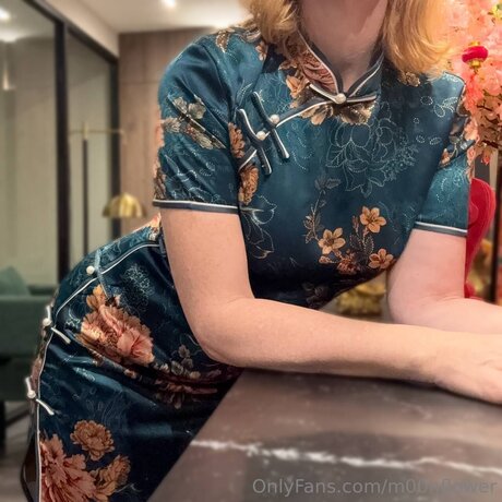 M00nflower star du porno hd des photos