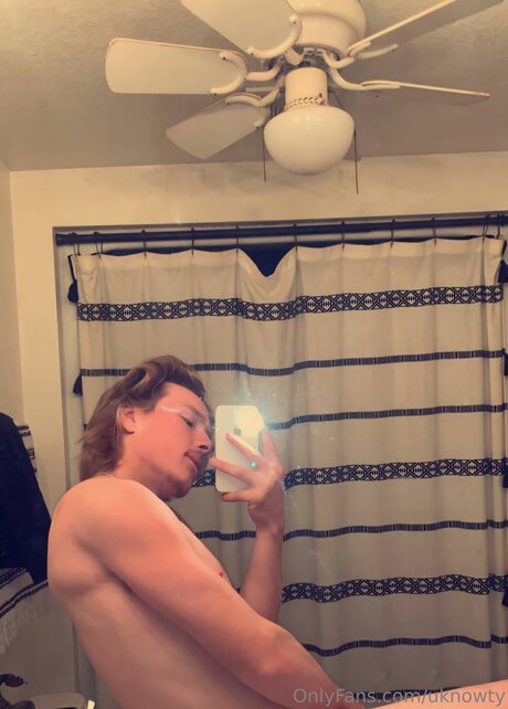 Uknowty sexe star du porno des photos