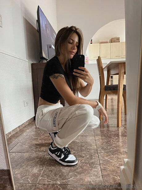 Mumilatian nus étoiles galerie