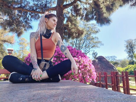 Agusvenus actrice sexy des photos